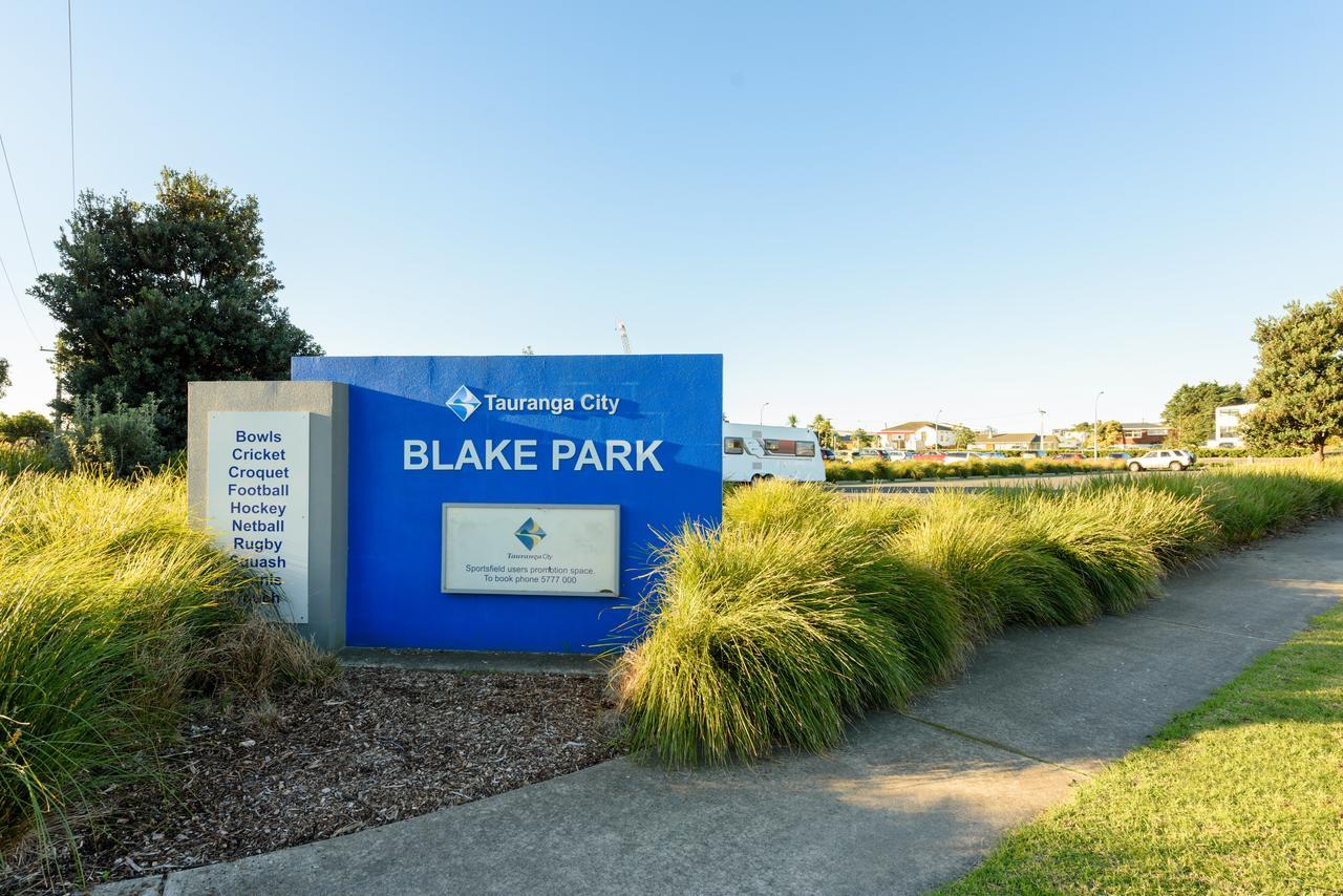 Convenient Family Bach With Easy Access To Blake Park The Beach And Downtown Маунт-Маунгануй Екстер'єр фото